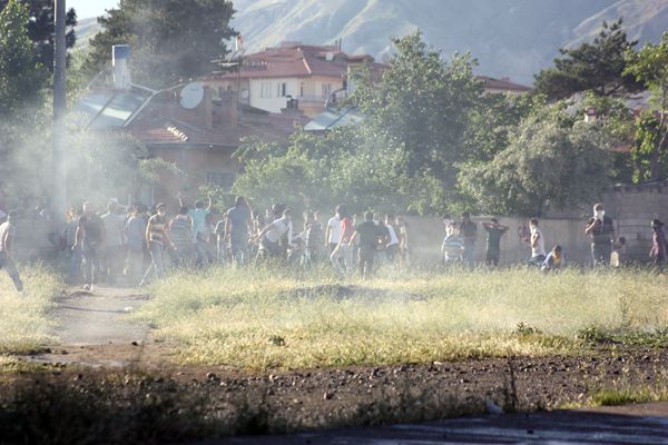 erzinganda saldirila devam ediyor